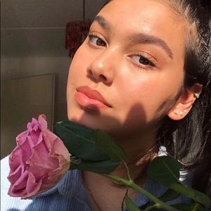 Meet your Posher, Jade